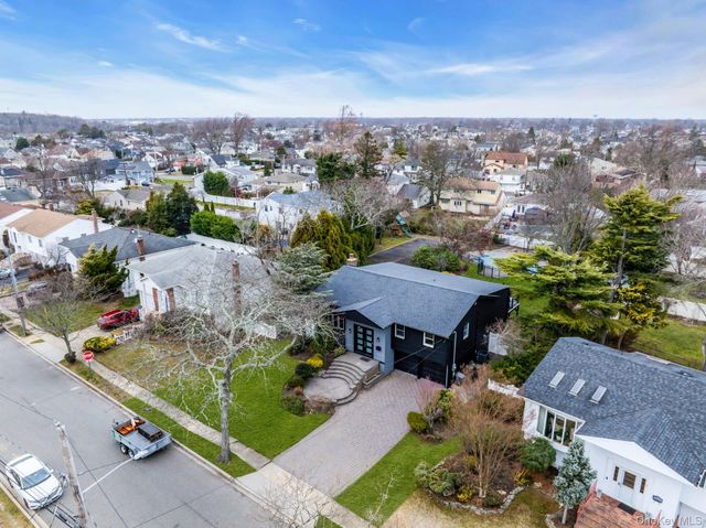 1815 Cynthia Lane, Merrick, NY 11566