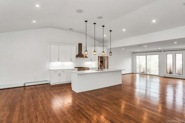 1815 Cynthia Lane, Merrick, NY 11566