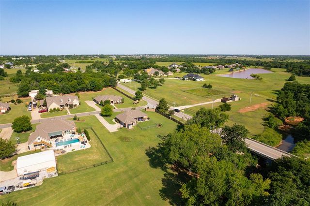 3500 Stratford Place, Moore, OK 73160