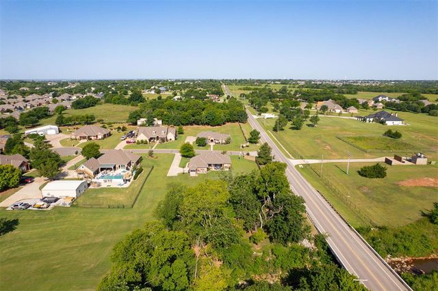 3500 Stratford Place, Moore, OK 73160