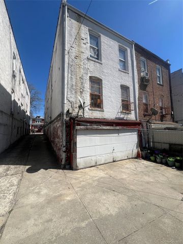 720 E 53rd Street, Brooklyn, NY 11203