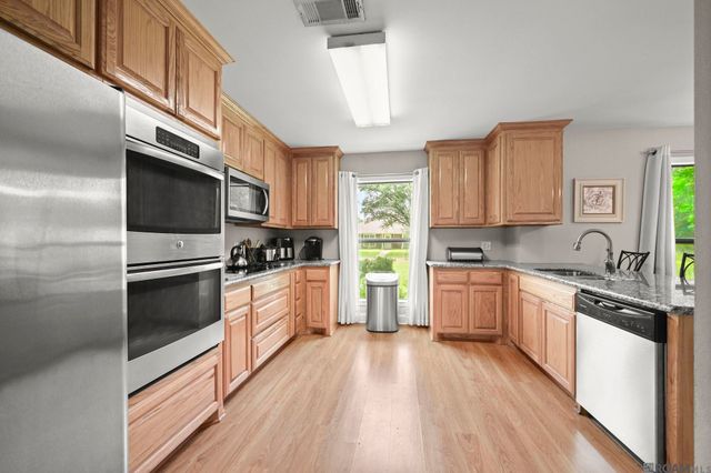 120 Lakewood Ave, Denham Springs, LA 70726