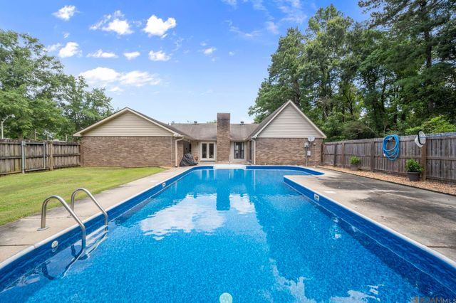 120 Lakewood Ave, Denham Springs, LA 70726