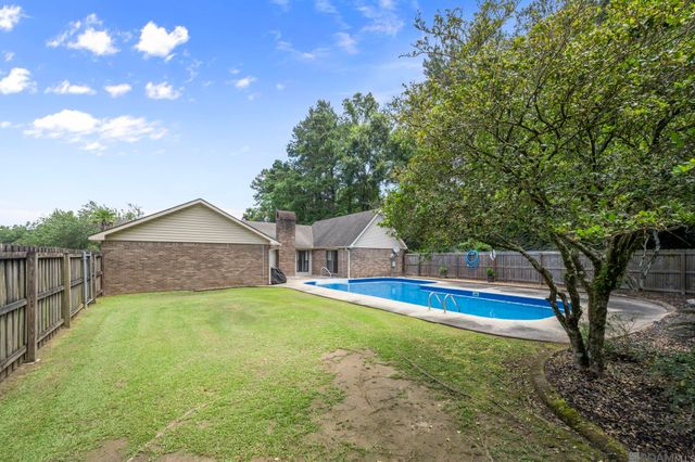 120 Lakewood Ave, Denham Springs, LA 70726