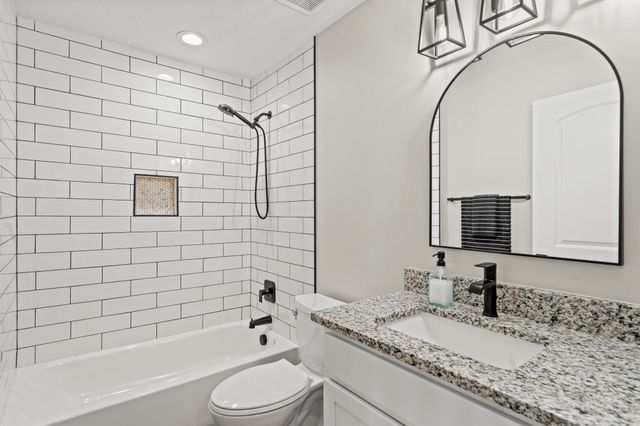 18779 NW 268th Street, Okeechobee, FL 34972