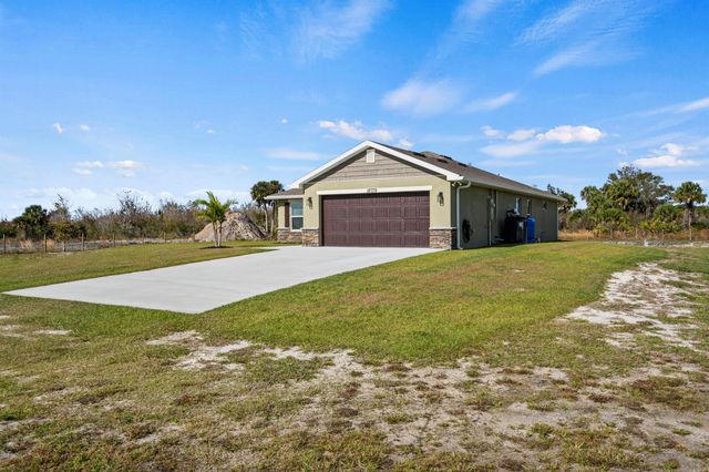 18779 NW 268th Street, Okeechobee, FL 34972