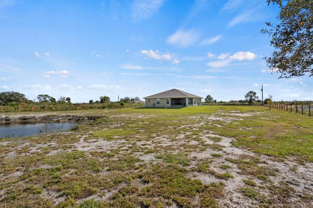 18779 NW 268th Street, Okeechobee, FL 34972