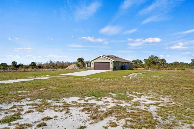 18779 NW 268th Street, Okeechobee, FL 34972