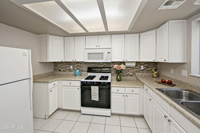 11800 W FADED WHISTLE Road, Skull Valley, AZ 86338