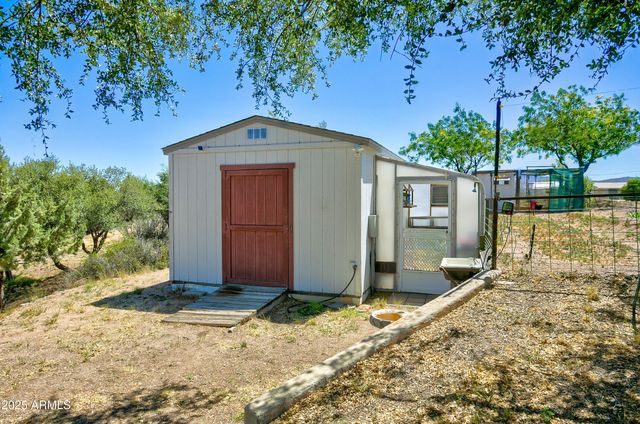 11800 W FADED WHISTLE Road, Skull Valley, AZ 86338