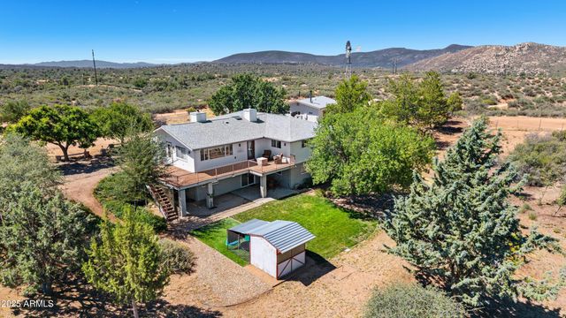 11800 W FADED WHISTLE Road, Skull Valley, AZ 86338