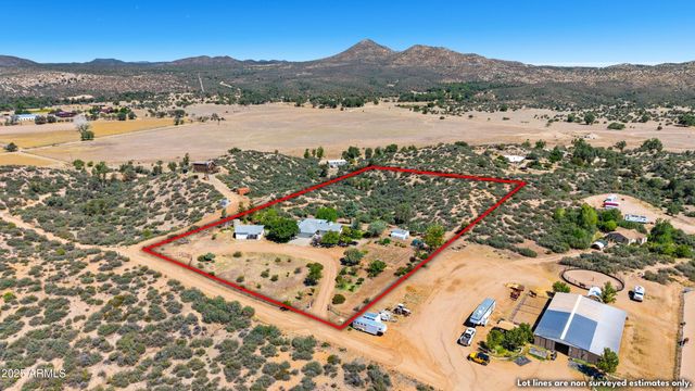 11800 W FADED WHISTLE Road, Skull Valley, AZ 86338