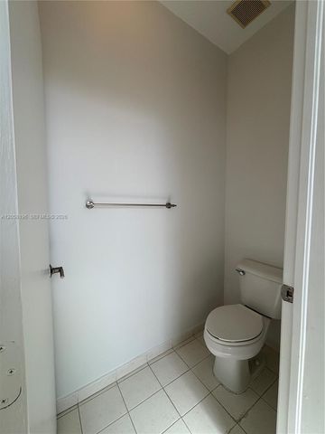 4931 N Harbor Isles Drive 203, Dania Beach, FL 33312