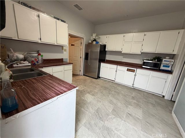 1153 N F, San Bernardino, CA 92410