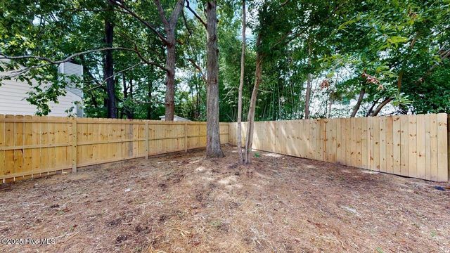 110 Greenford Place, Jacksonville, NC 28540