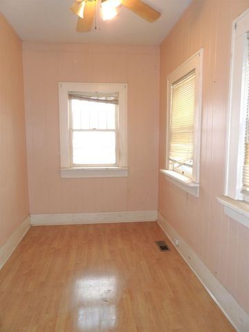 1007 E 14th, Winfield, KS 67156