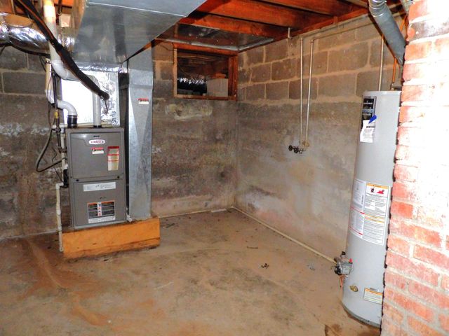 1007 E 14th, Winfield, KS 67156