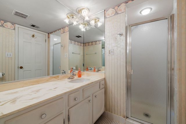 4114 W 99th Street C, Oak Lawn, IL 60453