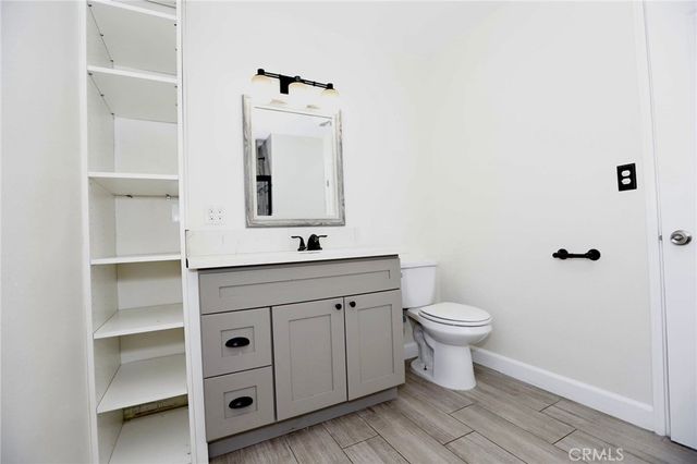 11925 Daleside Avenue, Hawthorne, CA 90250