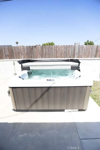 11925 Daleside Avenue, Hawthorne, CA 90250
