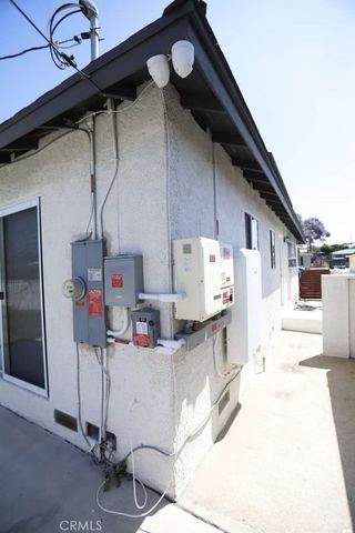 11925 Daleside Avenue, Hawthorne, CA 90250