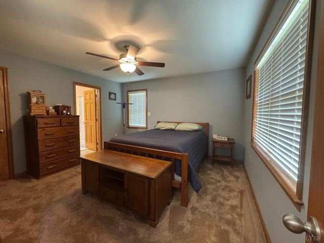 166 Dutch Lane, Appomattox, VA 24522