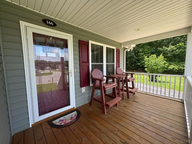 166 Dutch Lane, Appomattox, VA 24522