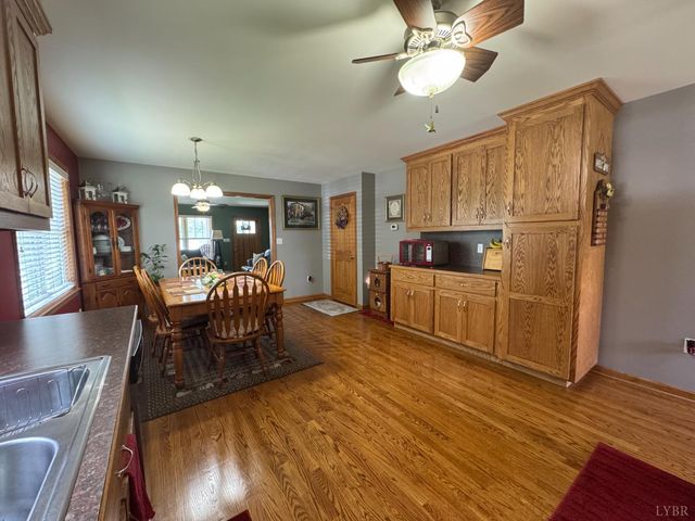 166 Dutch Lane, Appomattox, VA 24522