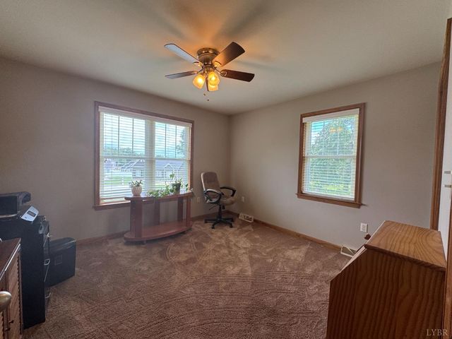 166 Dutch Lane, Appomattox, VA 24522