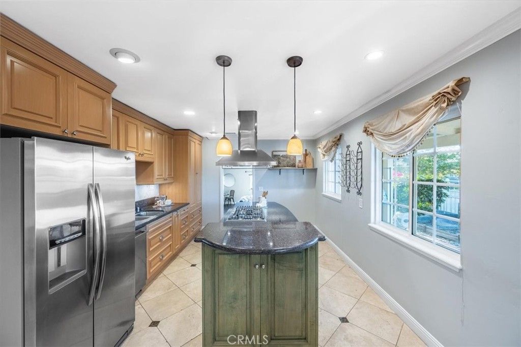 Image 11 of property listing at 9451 Fuerte Drive, La Mesa, CA 91941