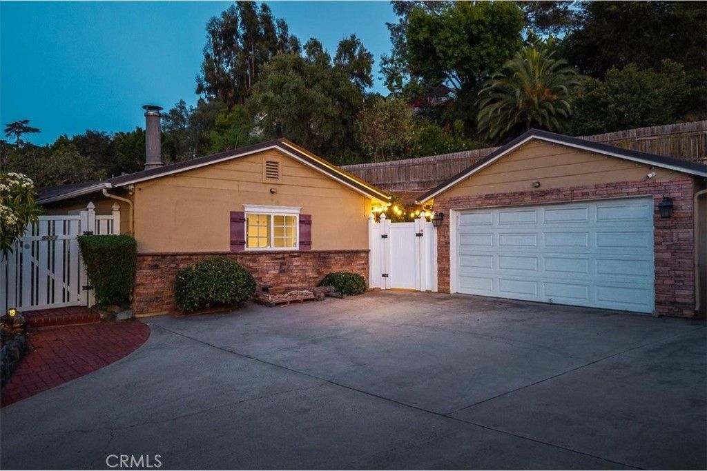Image 2 of property listing at 9451 Fuerte Drive, La Mesa, CA 91941