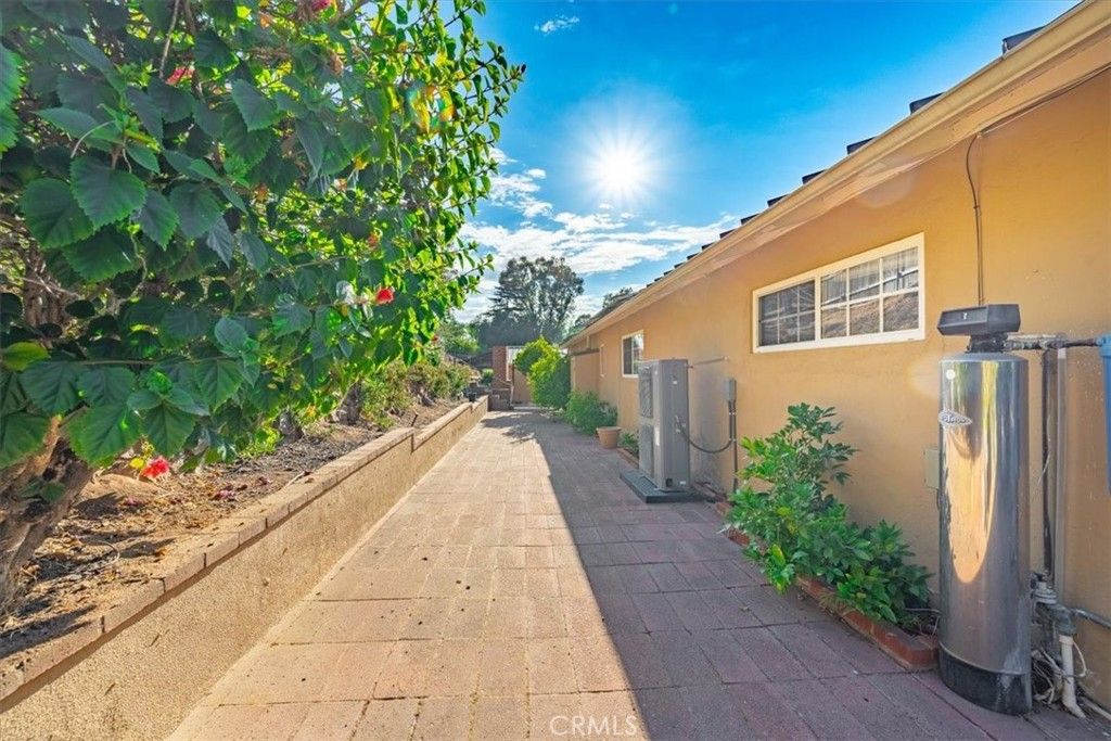 Image 40 of property listing at 9451 Fuerte Drive, La Mesa, CA 91941