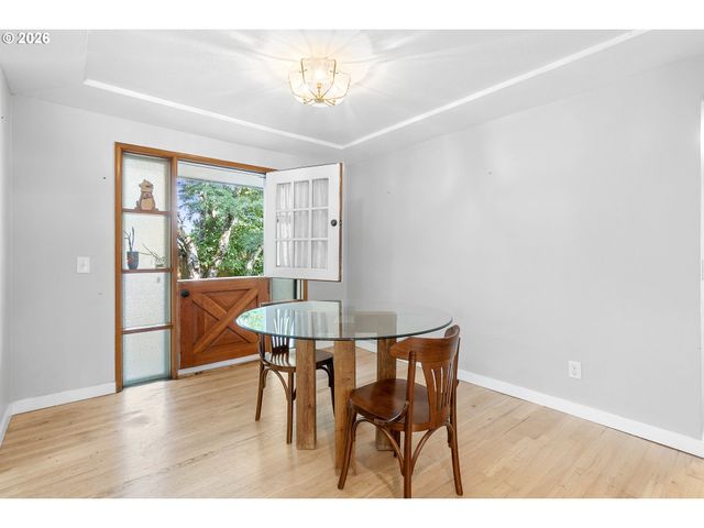 3034 Se 170TH Ave, Portland, OR 97236