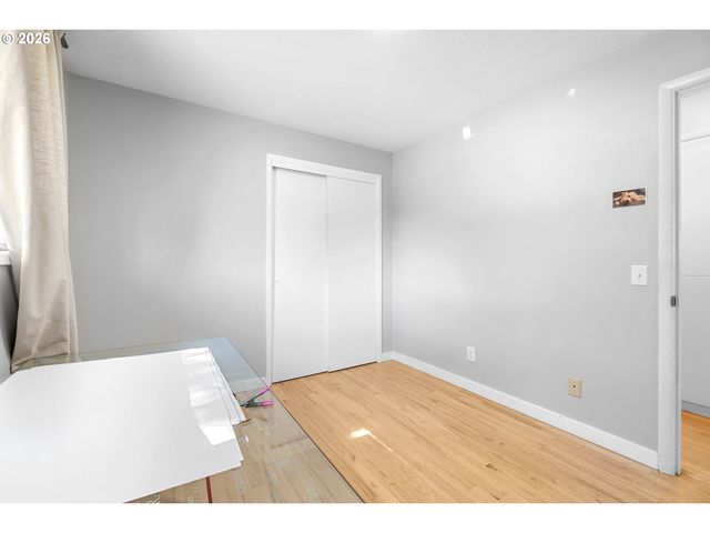 3034 Se 170TH Ave, Portland, OR 97236