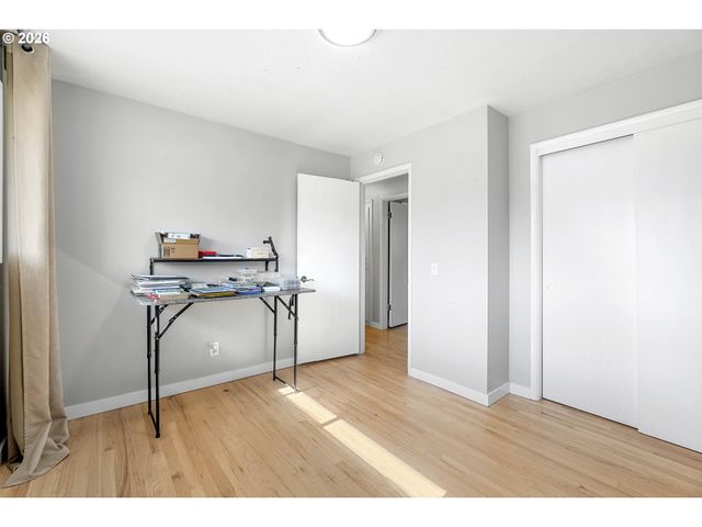 3034 Se 170TH Ave, Portland, OR 97236