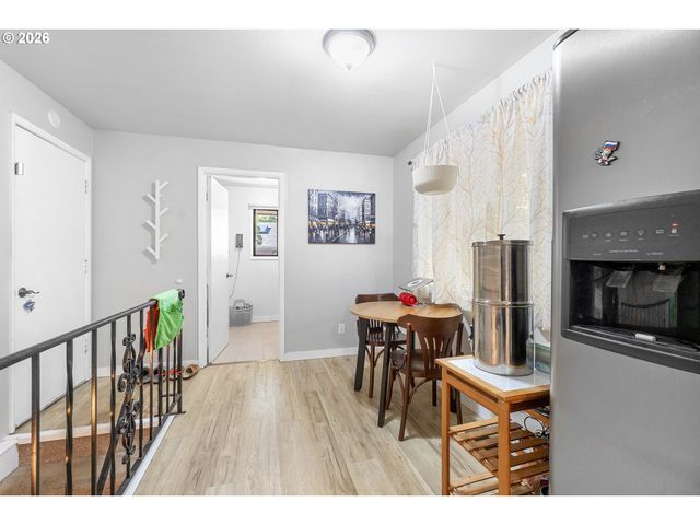 3034 Se 170TH Ave, Portland, OR 97236