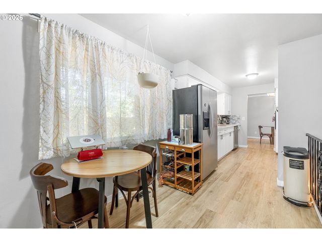 3034 Se 170TH Ave, Portland, OR 97236