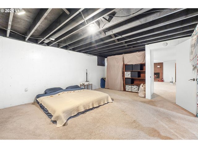 3034 Se 170TH Ave, Portland, OR 97236