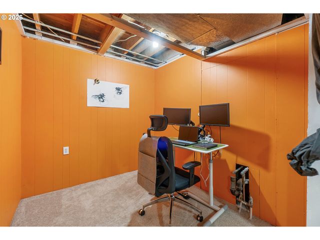 3034 Se 170TH Ave, Portland, OR 97236