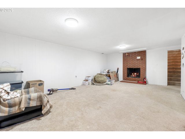 3034 Se 170TH Ave, Portland, OR 97236