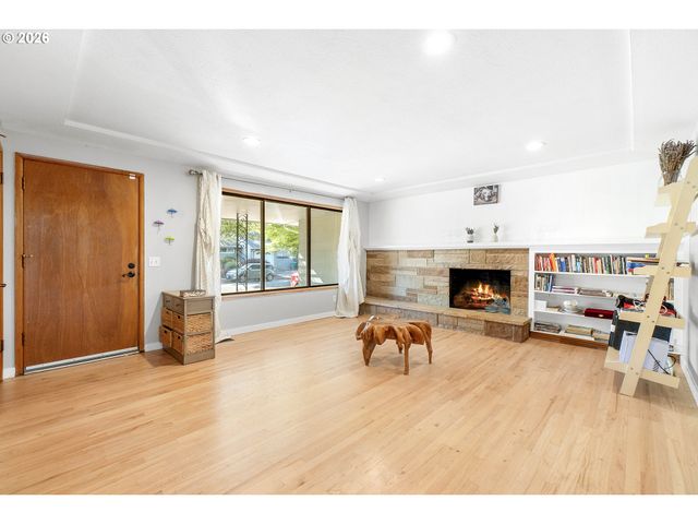3034 Se 170TH Ave, Portland, OR 97236