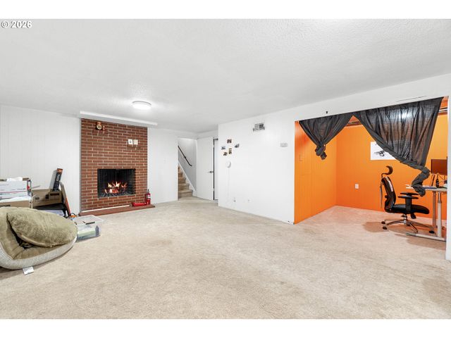 3034 Se 170TH Ave, Portland, OR 97236