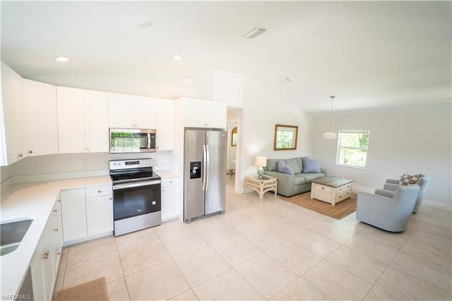 27302 Dortch AVE 304, Bonita Springs, FL 34135