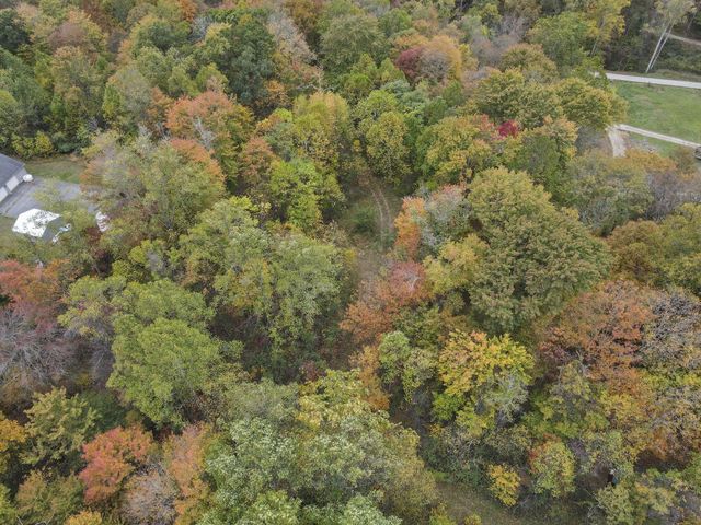 9600 Larimer Road, Logan, OH 43138