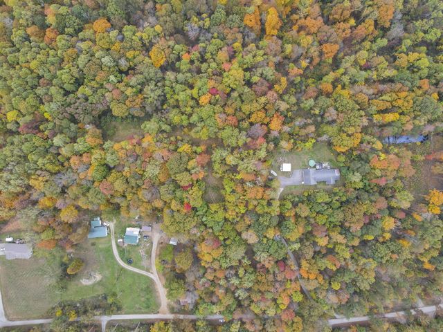 9600 Larimer Road, Logan, OH 43138