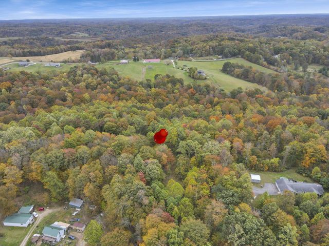 9600 Larimer Road, Logan, OH 43138