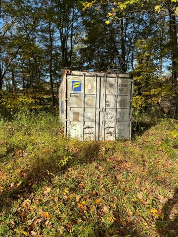 9600 Larimer Road, Logan, OH 43138