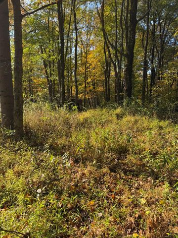 9600 Larimer Road, Logan, OH 43138