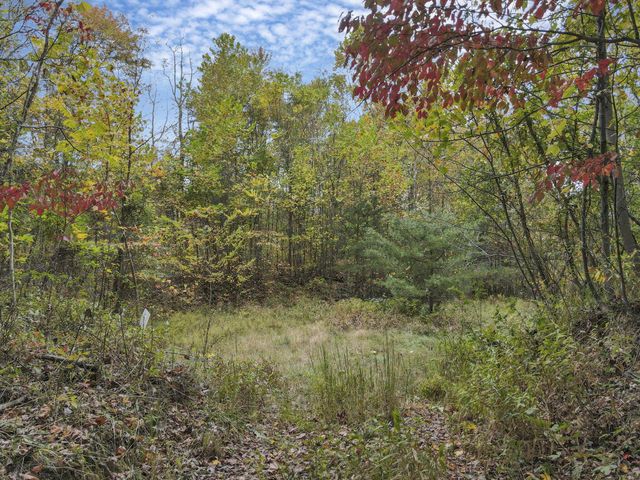 9600 Larimer Road, Logan, OH 43138