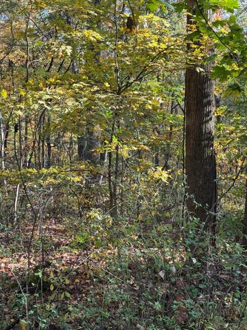 9600 Larimer Road, Logan, OH 43138